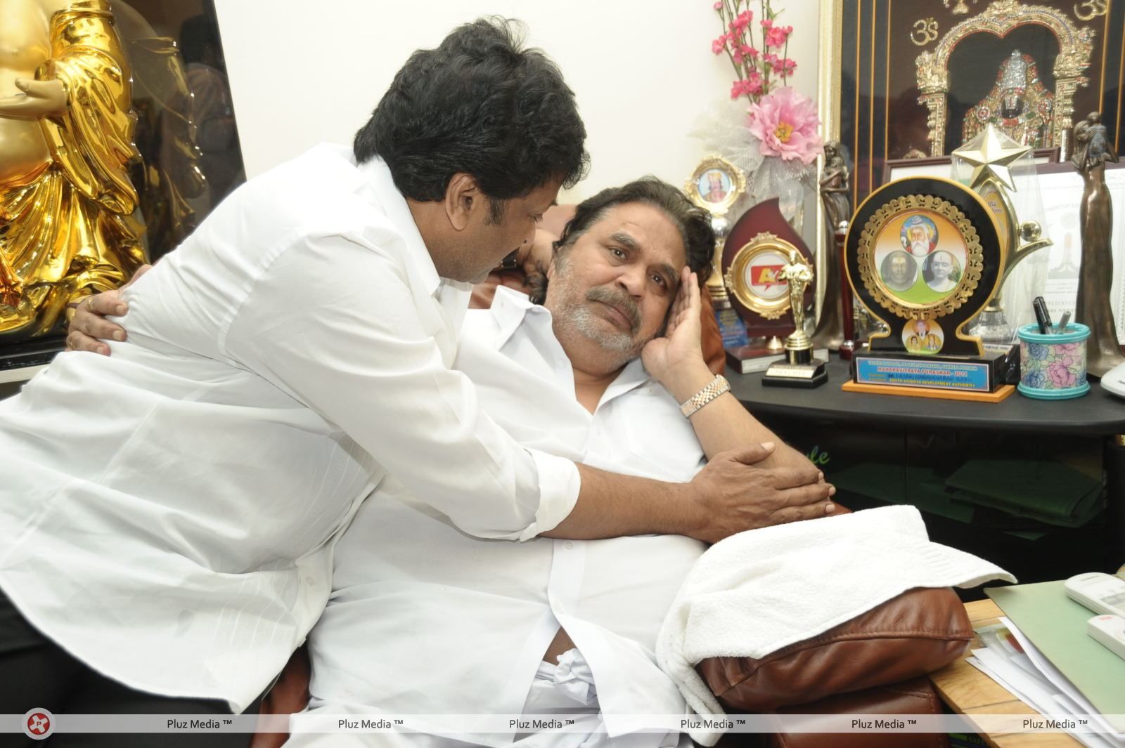 Dasari Padma Funeral and Condolences Pictures | Picture 112285